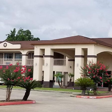 בומונט Homebridge Inn And Suites מראה חיצוני תמונה