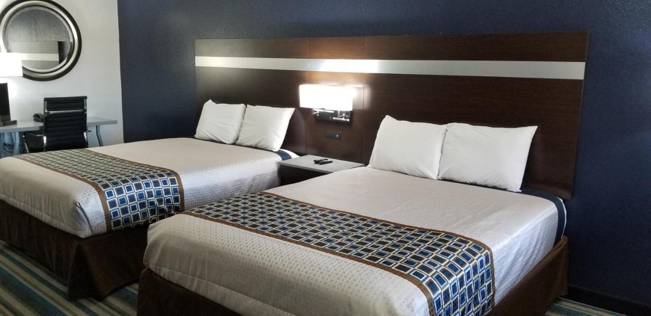 בומונט Homebridge Inn And Suites מראה חיצוני תמונה